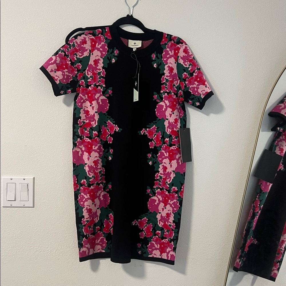 NWT tuckernuck floral knit sweater dress
